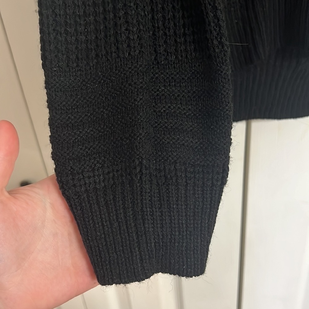 Black No Boundaries Knitted Sweater Size Large - Picture 4 of 8
